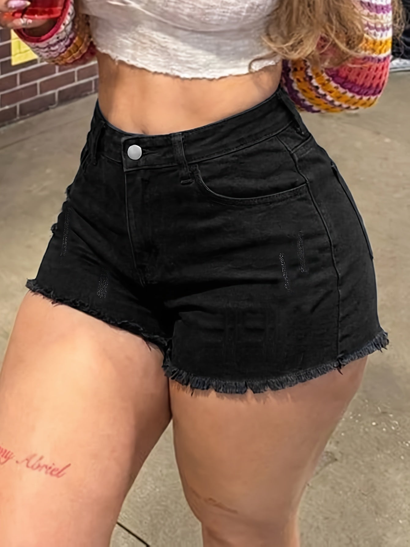 Stylish Women'S Denim Shorts with a Rugged Street Vibe, Perfect for The Holidays