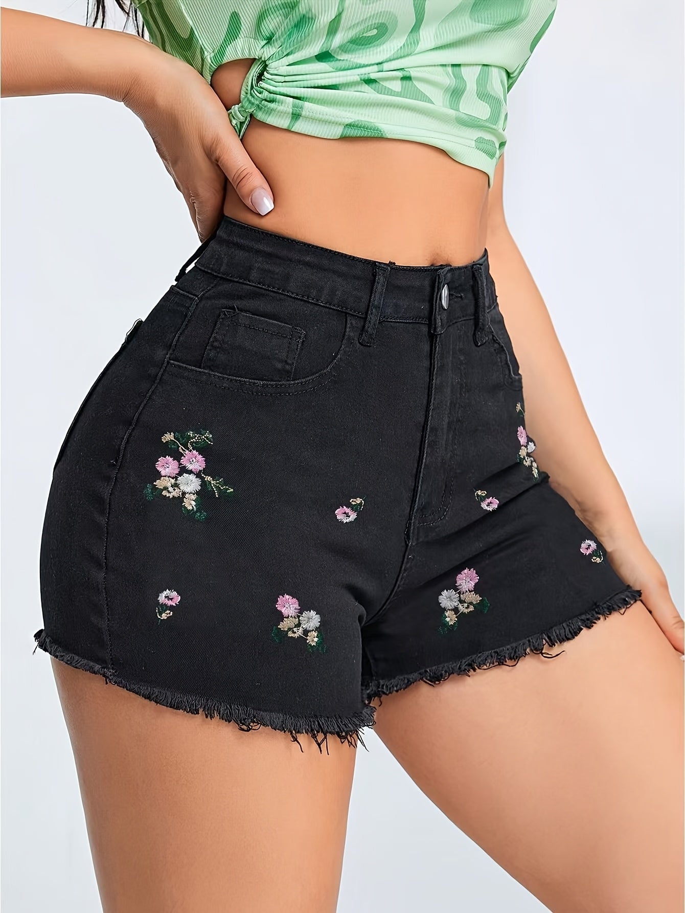 Women's Casual Raw Hem Stretch Floral Embroidered Denim Shorts with Pockets