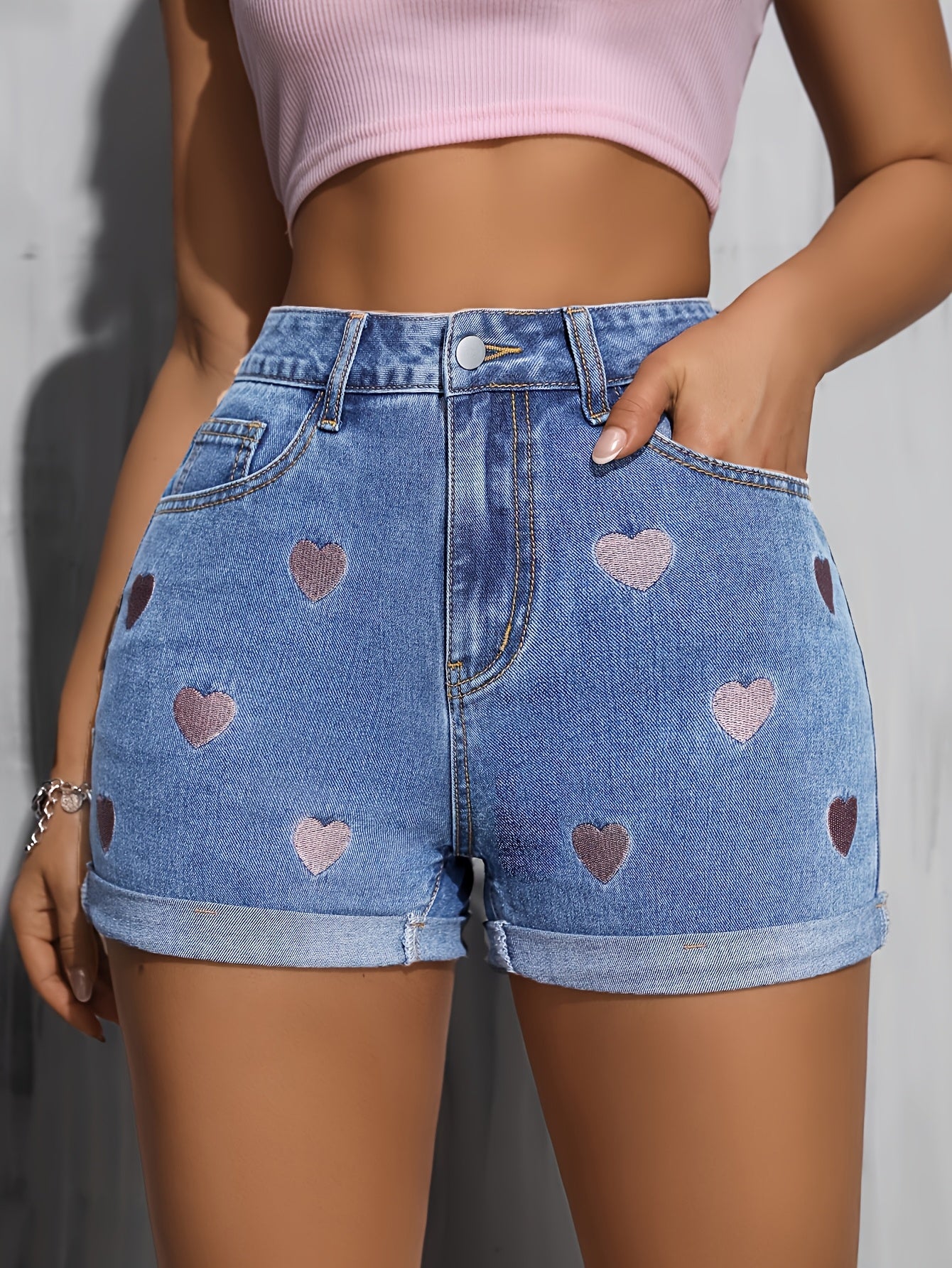 Women'S Fashion Pink Heart Embroidered Shorts, Rayon/Viscose, Casual, Straight Fit, Mid Waist, Short Length, Non-Stretch, Non-Waterproof, Woven, 317g/m², with No Belt